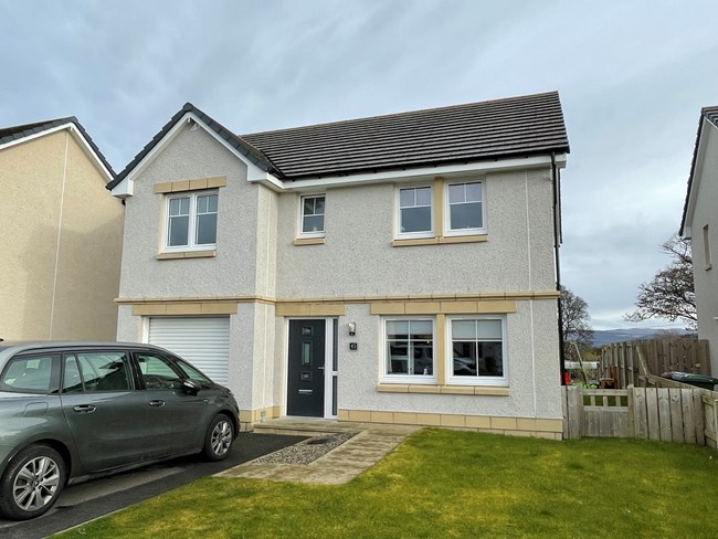 45 Broomhill Place, Muir of Ord IV6 7WJ