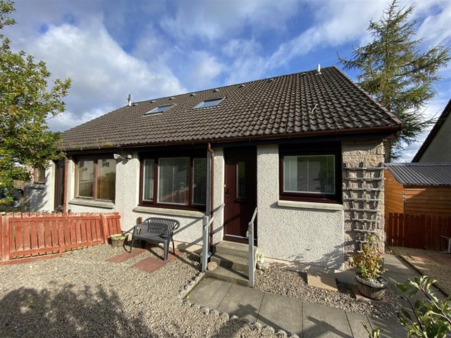 58 Balnafettack Road, Inverness IV3 8TF