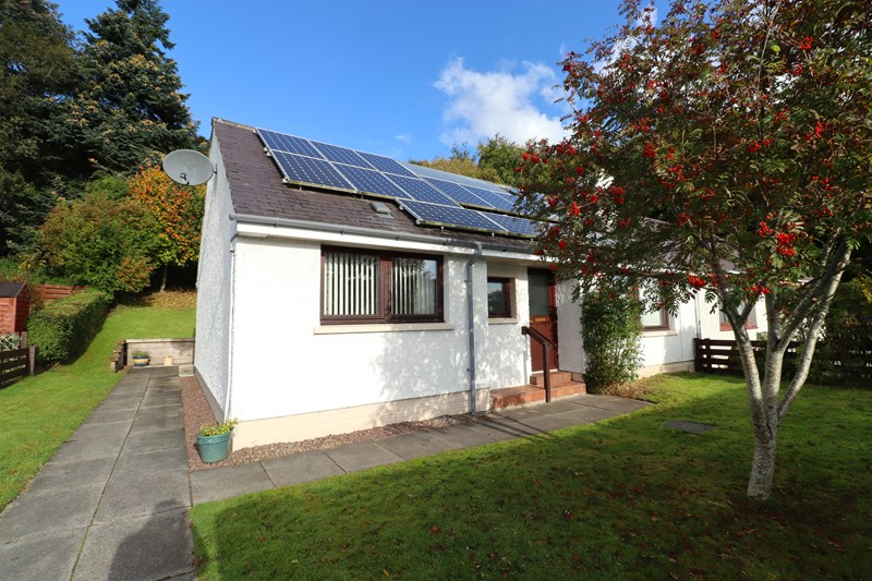 15 Kinellan Drive Strathpeffer IV14 9BZ