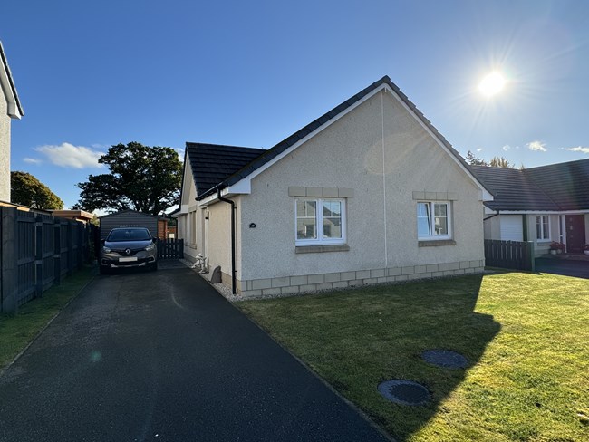 49 Broomhill Place, Muir of Ord IV6 7WJ