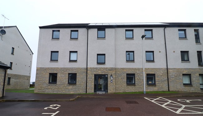 24 Drummossie Road, Stratton Inverness IV2 7AN