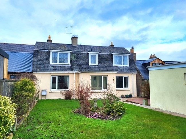 Tigh Fasgaidh, 4, Grant Street Nairn IV12 4NN